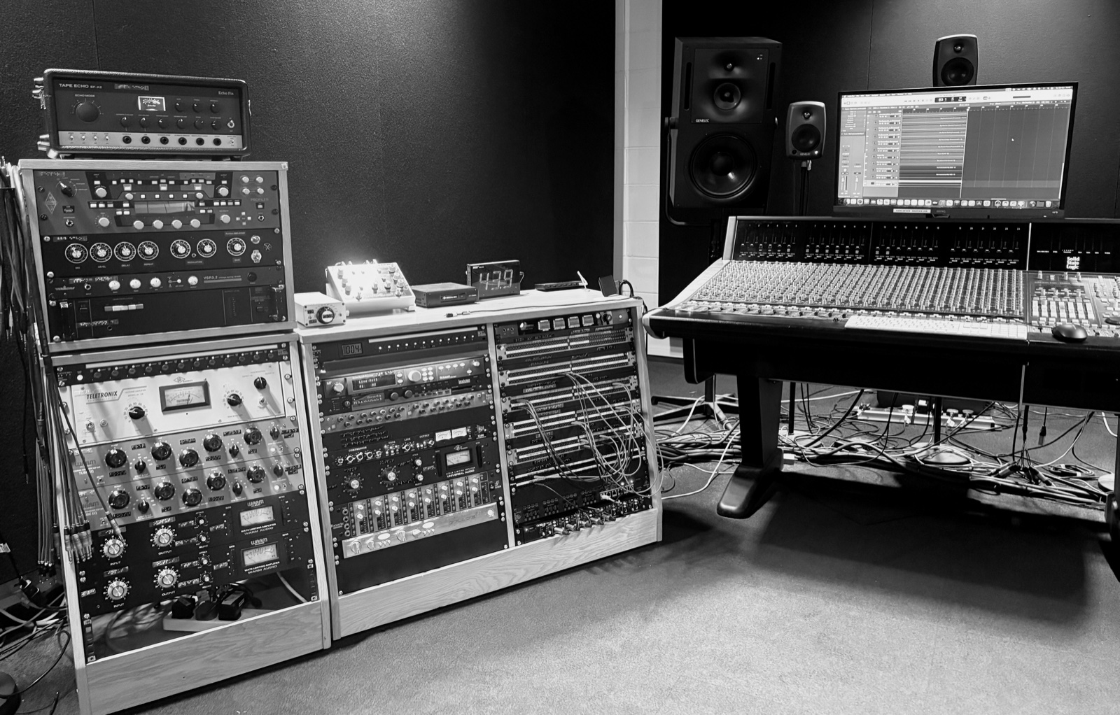Louis Quillan studio
